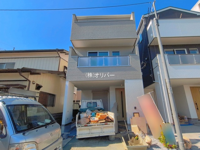 �_�ސ쌧���͌��s�����揬����1���ڂ̐V�z��ˌ��Ă̌��n�O�ώʐ^