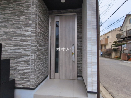 �_�ސ쌧���͌��s�����散��Ӗ{��2���ڂ̐V�z��ˌ��Ă̌��n�O�ώʐ^