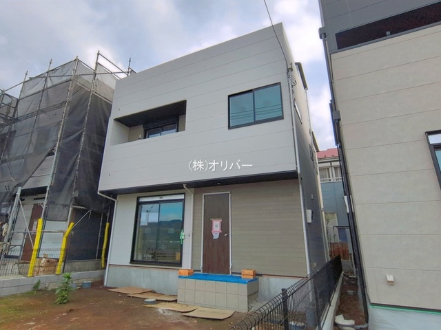 �_�ސ쌧���͌��s������c�� �̐V�z��ˌ��Ă̌��n�O�ώʐ^