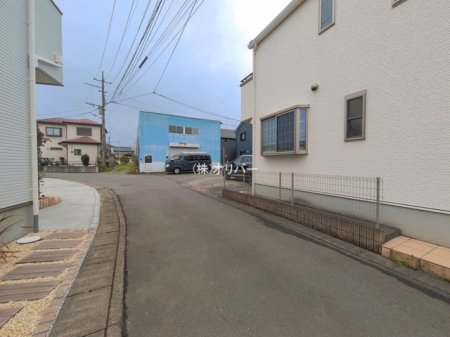 �_�ސ쌧���͌��s�΋撬��3���ڂ̐V�z��ˌ��Ă̌��n�O�ώʐ^