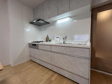 �_�ސ쌧���͌��s�����悷�����̒� �̒��Ã}���V�����̃L�b�`��