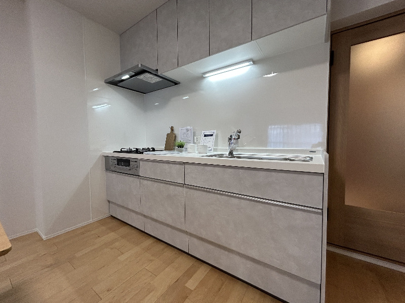 �_�ސ쌧���͌��s�����悷�����̒� �̒��Ã}���V�����̃L�b�`��
