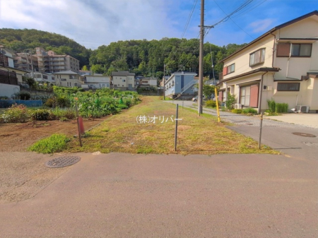 �_�ސ쌧���͌��s�΋摾�� �̓y�n�̌��n�y�n�ʐ^
