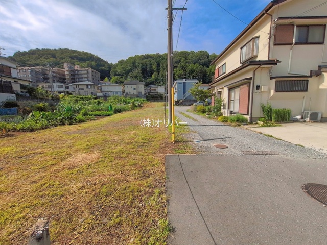 �_�ސ쌧���͌��s�΋摾�� �̓y�n�̌��n�y�n�ʐ^