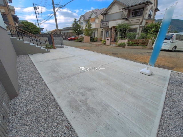 �_�ސ쌧���͌��s�΋摾�� �̐V�z��ˌ��Ă̌��n�O�ώʐ^