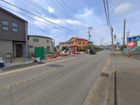 �_�ސ쌧���͌��s������c�� �̐V�z��ˌ��Ă̌��n�O�ώʐ^