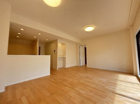 �����s���c�s���R���u5���ڂ̒��Ã}���V�����̃��r���O