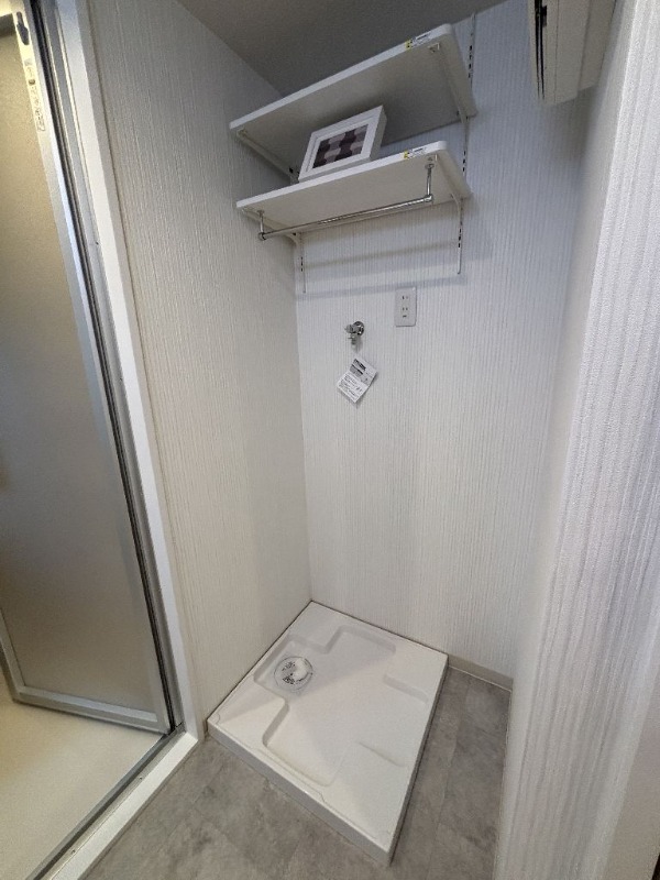 �_�ސ쌧���͌��s�΋擌���{3���ڂ̒��Ã}���V�����̐��ʑ�E���ʏ�